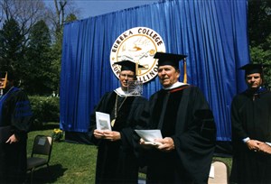 Image description is not available for 1992.065